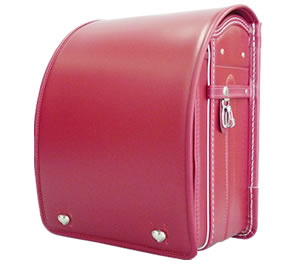 ハート鋲のランドセル全体